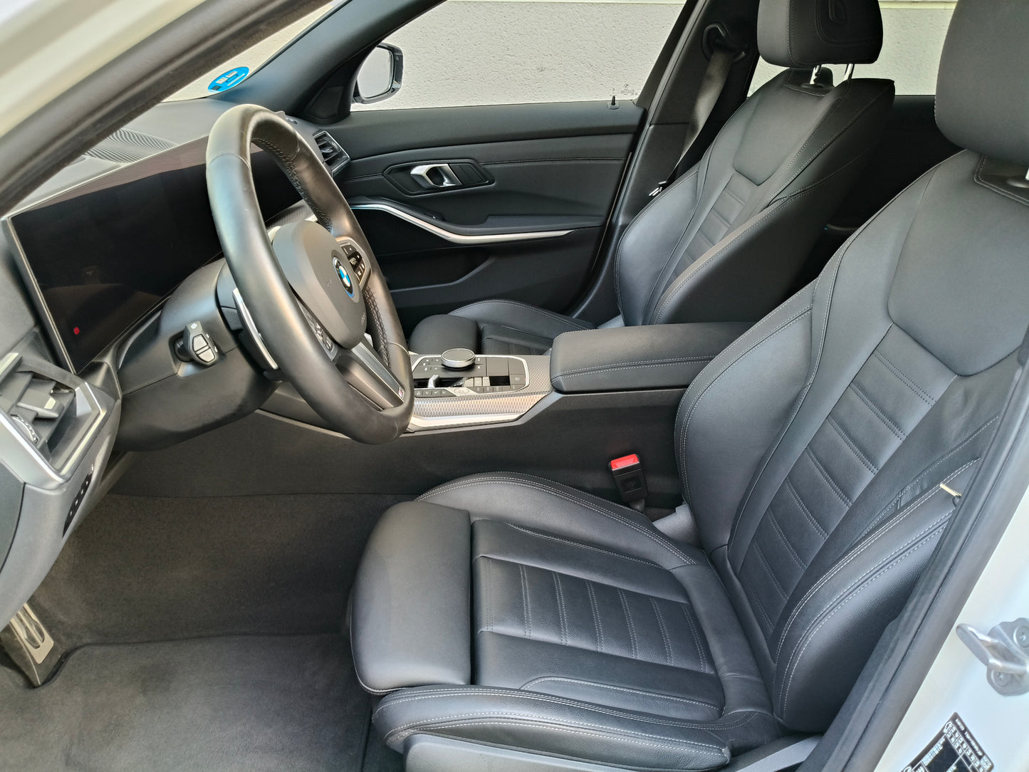 BMW 330e TOURING HIBRIDO ENCHUFABLE PACK M SPORT