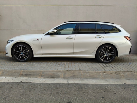 BMW 330e TOURING HIBRIDO ENCHUFABLE PACK M SPORT