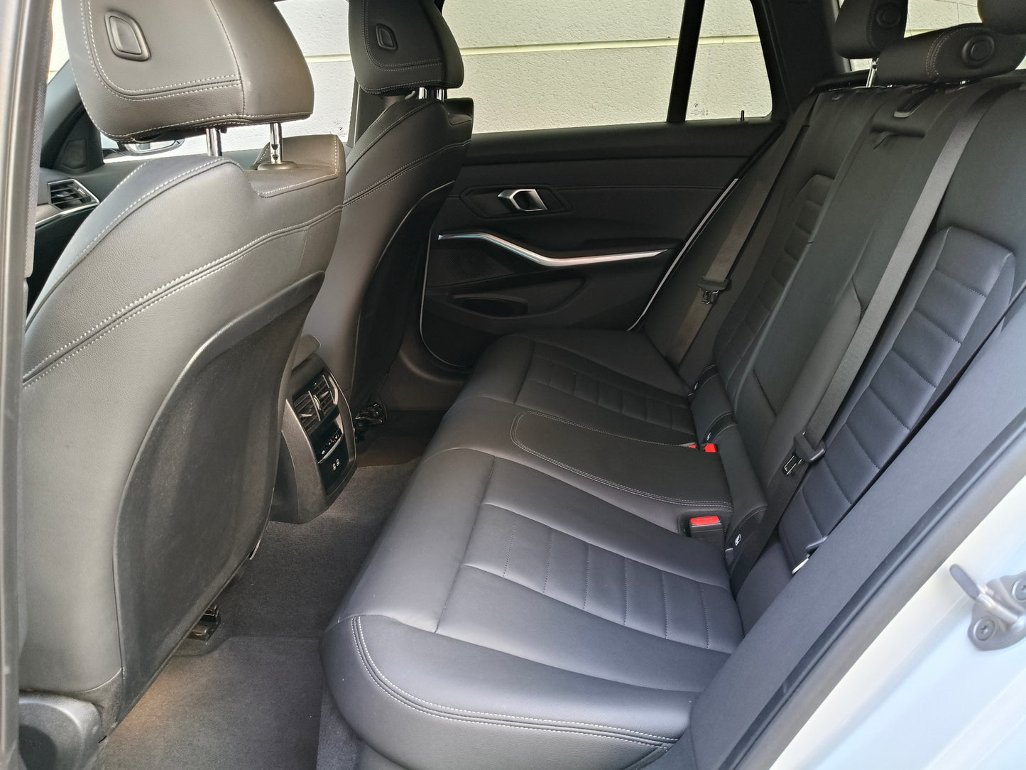 BMW 330e TOURING HIBRIDO ENCHUFABLE PACK M SPORT